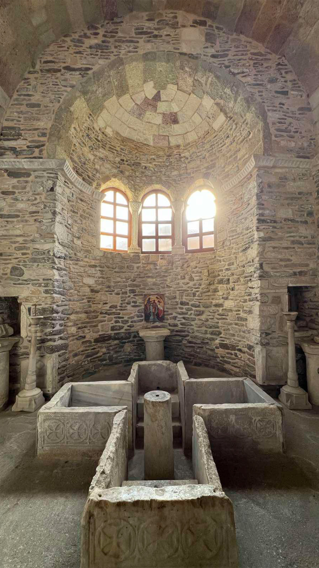 Basilica della Madonna di Ekatontapilani - Paros
